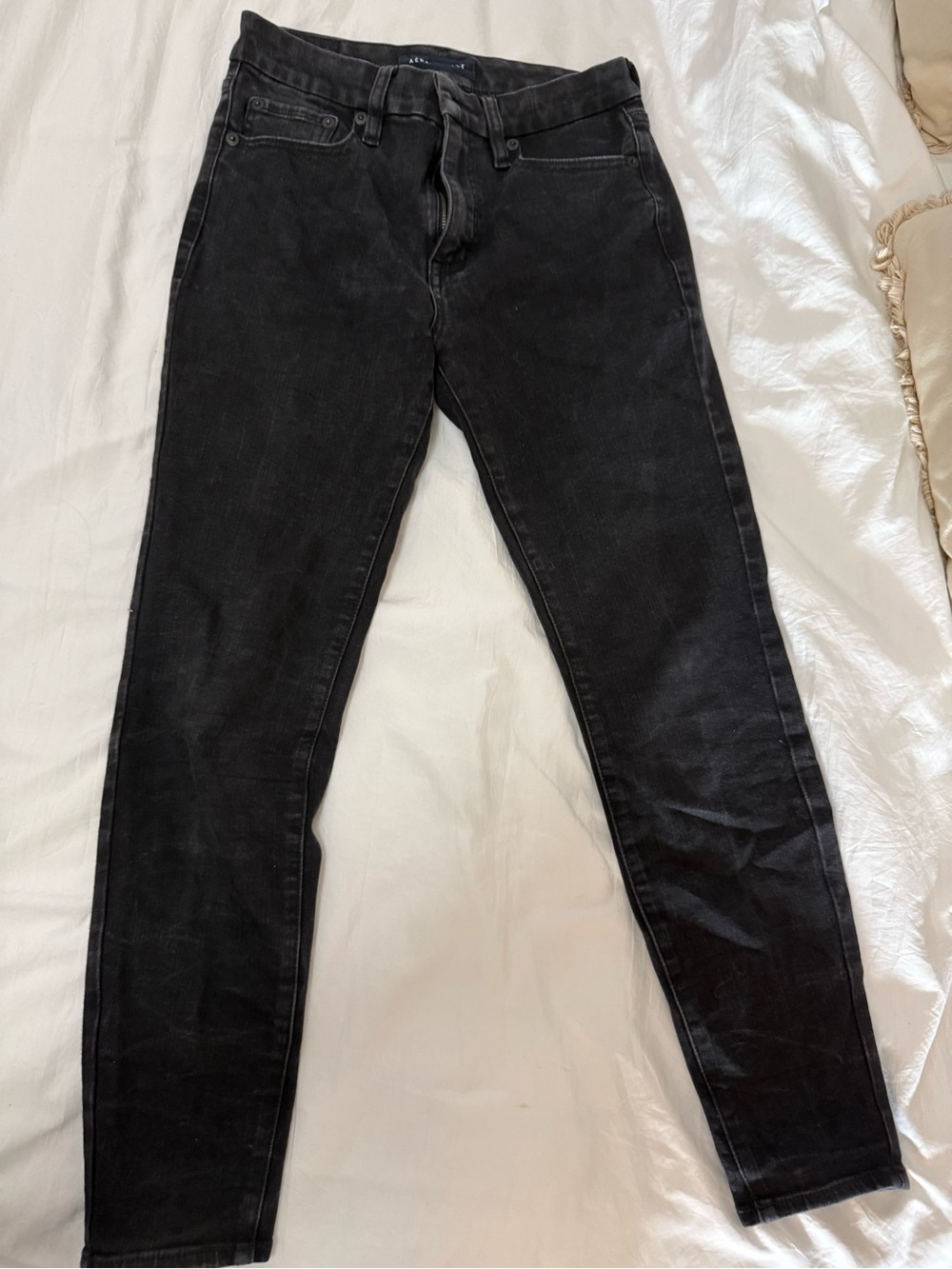 Aeropostale Black High-Rise Curvy Jeggings Label Detail